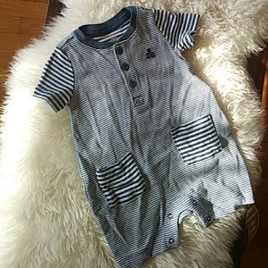 2x$12 OFFER!! NWOT Baby Gap romper